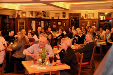 Humoristisch-bayerischer Abend im Lindengarten Trudering